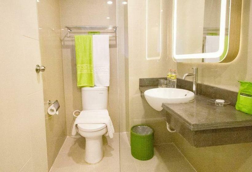 家庭间, Maxonehotels.com Resort Makassar