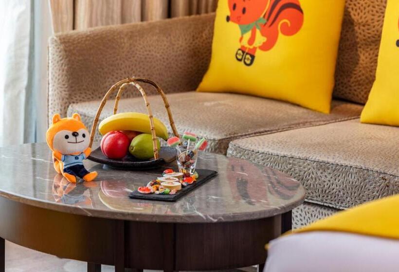 Номер Deluxe, Midtown Shangri La, Hangzhou   Around 5 Minutes Walking Distance To West Lake