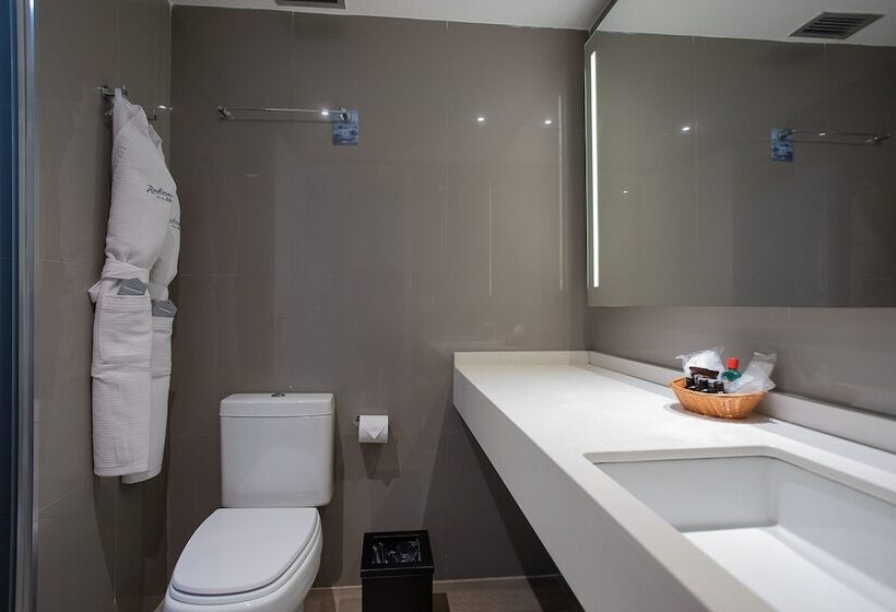 Bisneshuone, Radisson Rio De Janeiro Barra