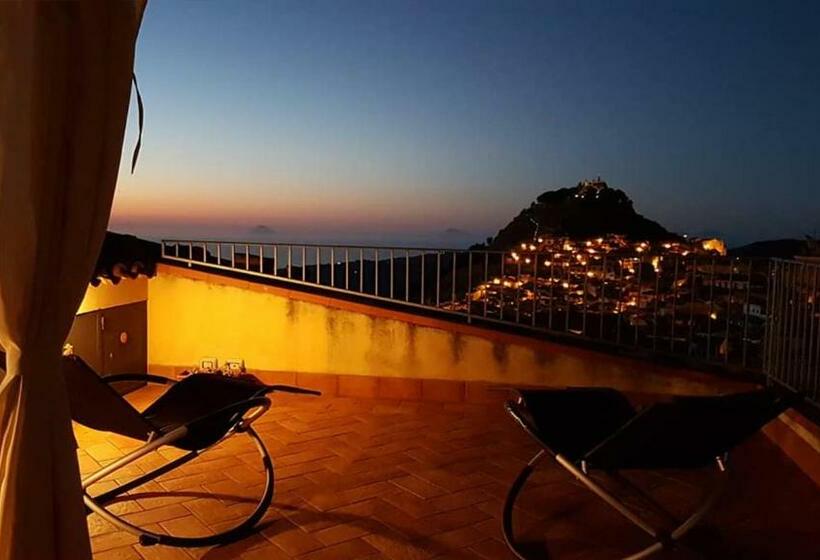 Номер Deluxe, Heart Of Sicily