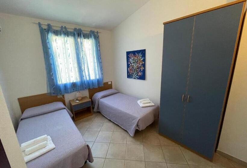 Apartamento 2 Dormitórios, Residence Il Borgo Di Porto Corallo