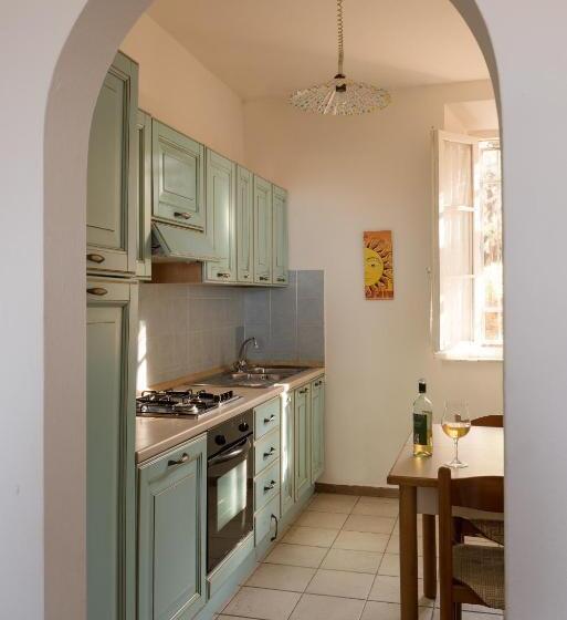 Апартаменты 2 Спальни, Villa Emilia