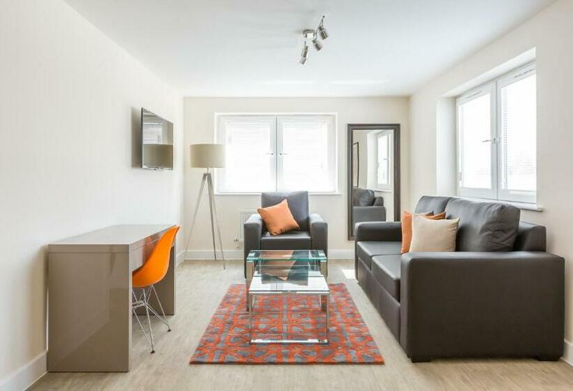 Апартаменты 2 Спальни, Central Gate Apartments By House Of Fisher