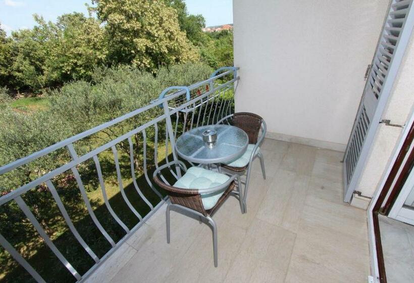 Номер Стандарт с Балконом, Guest House Ambienti
