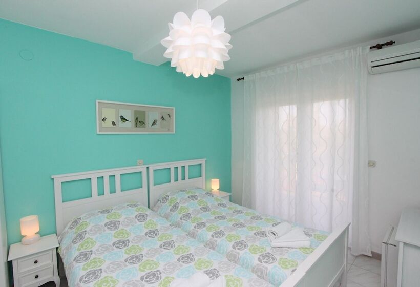 Номер Стандарт с Балконом, Guest House Ambienti