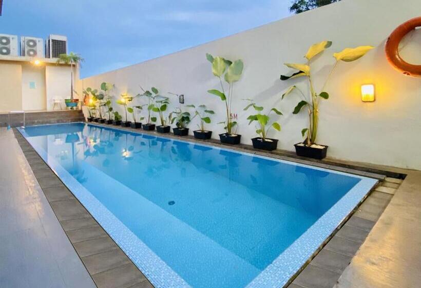 デラックスルーム, Khas Pekanbaru