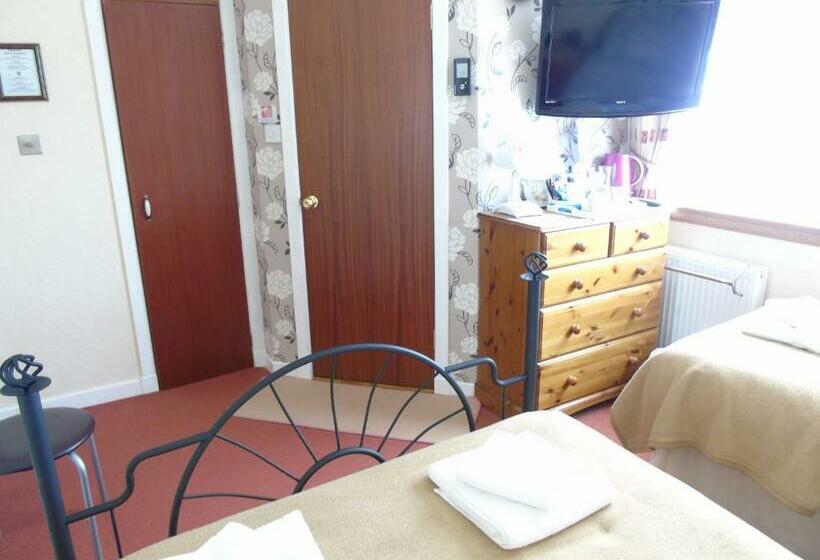 Семейный Номер, Jomarnic B&b