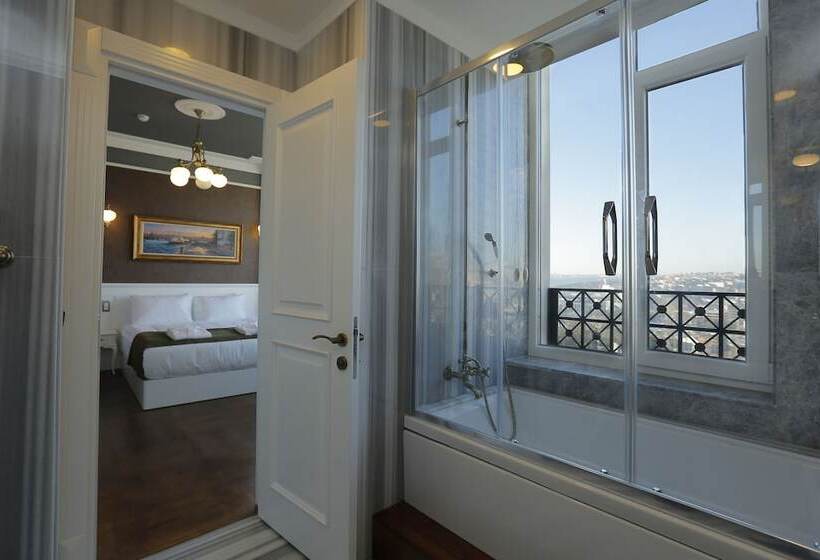 Deluxe Suite Sea View, Art Nouveau Pera