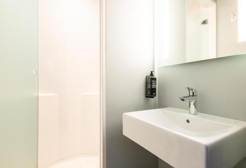 Номер Стандарт Трехместный, Ibis Budget Nanterre La Defense