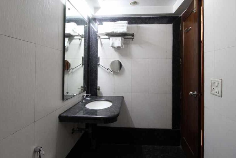デラックスルーム, Trimrooms Shipra @ New Delhi Railway Station