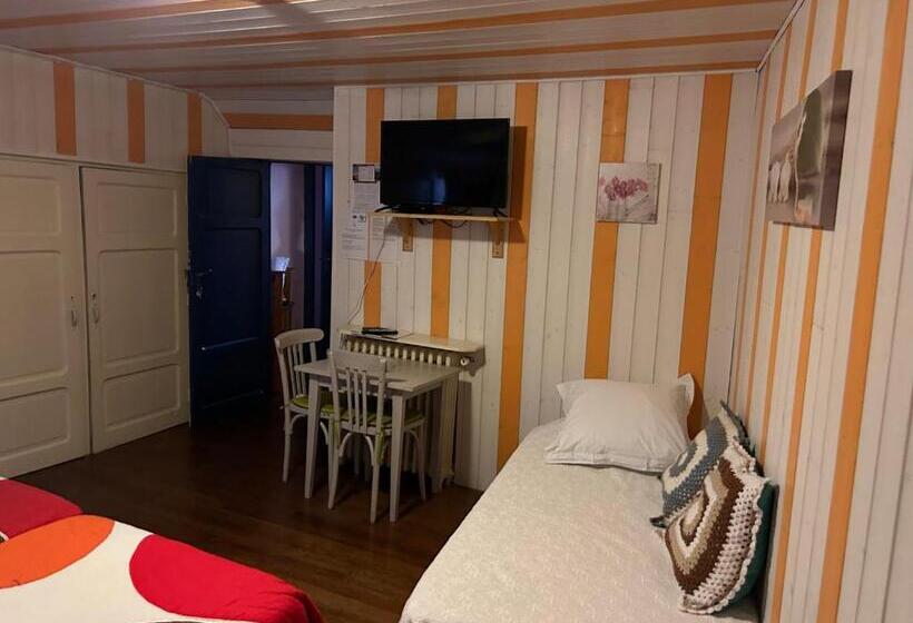 Семейный Номер, Chambres D Hôtes La Cheminée
