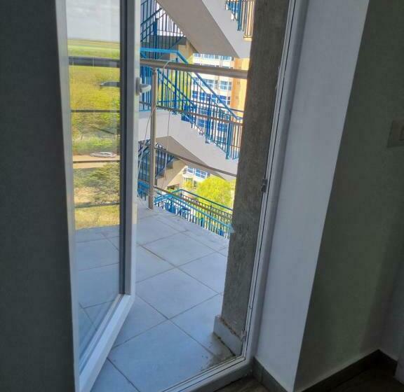 带1个卧室的带阳台的公寓, Olimp Sea View Apartments Etajul 11