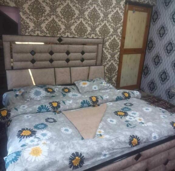 חדר קלאסי לשלושה, O Bareen Home Stay