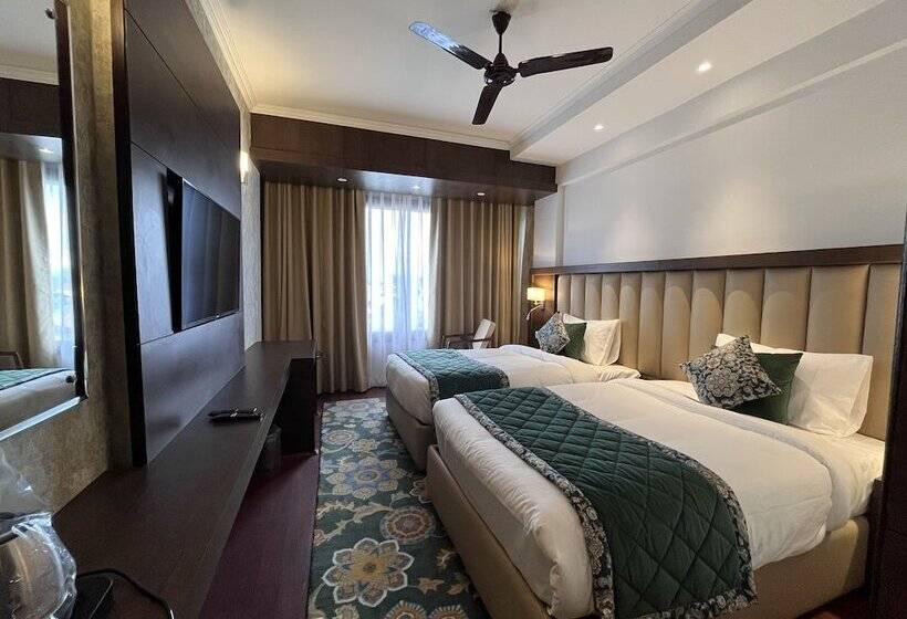 Номер Deluxe, Welcomheritage Grand, Srinagar