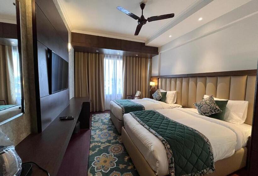 Номер Deluxe, Welcomheritage Grand, Srinagar
