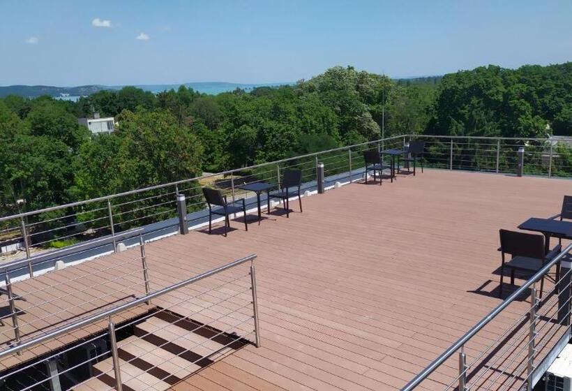 Апартаменты 1 Спальня с Террасой, Pauzo Balaton