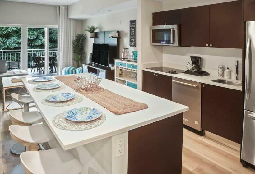 Апартаменты 1 Спальня с Балконом, Upscale Resort Villa In The Heart Of Miami
