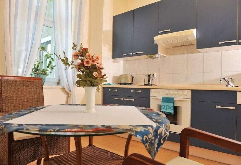 Люкс, Apartmenthaus Stadt Metz