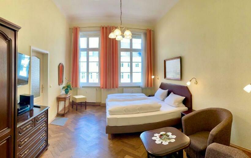 Номер Стандарт, Apartmenthaus Stadt Metz