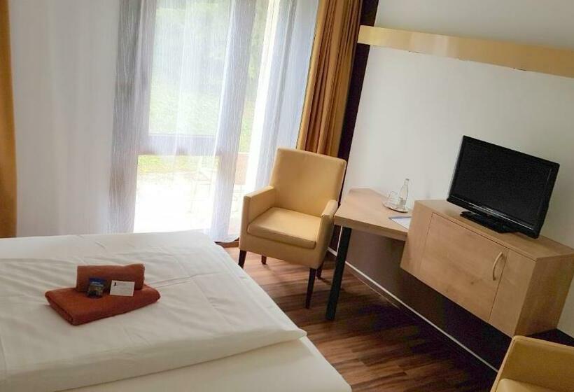 Номер Стандарт, Landhotel & Gasthaus Altenburg