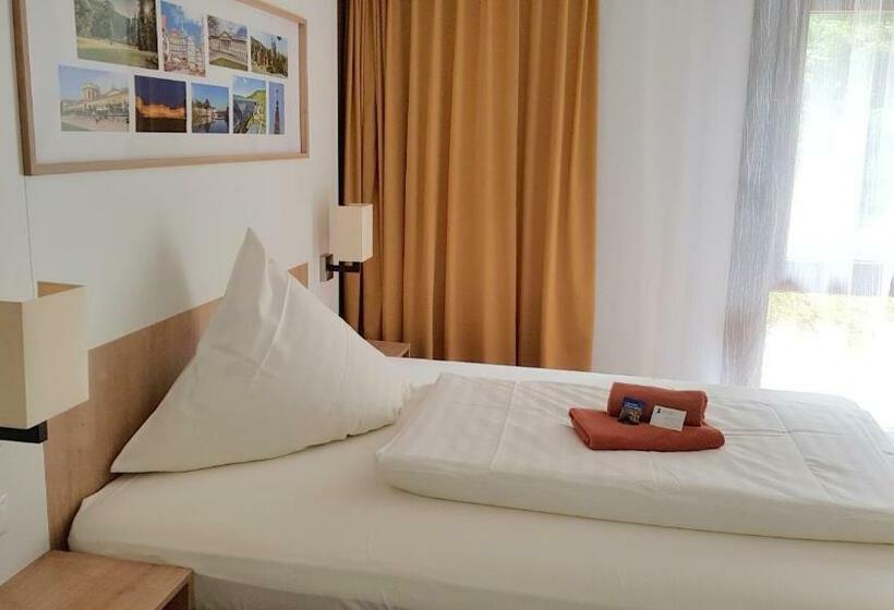 Quarto Estandar, Landhotel & Gasthaus Altenburg