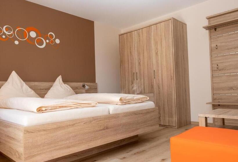 Номер Стандарт Трехместный, Landgasthof Zum Wolfsberg