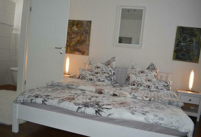 Номер Стандарт, Ulrike S Pension Am Kurpark