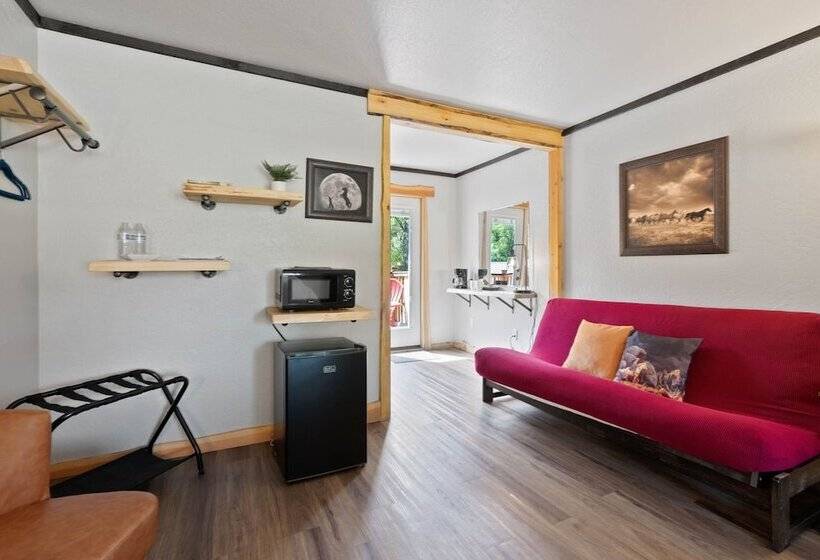 Номер Стандарт, Lake Village Lodge