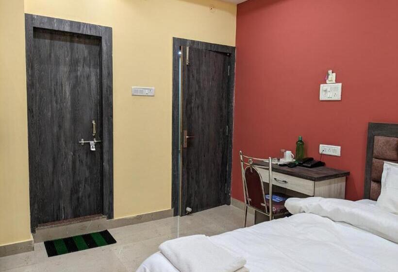اتاق کلاسیک چهارنفره, Trs Inn