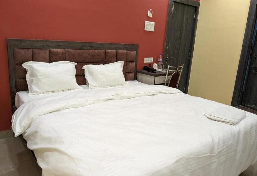 اتاق کلاسیک چهارنفره, Trs Inn