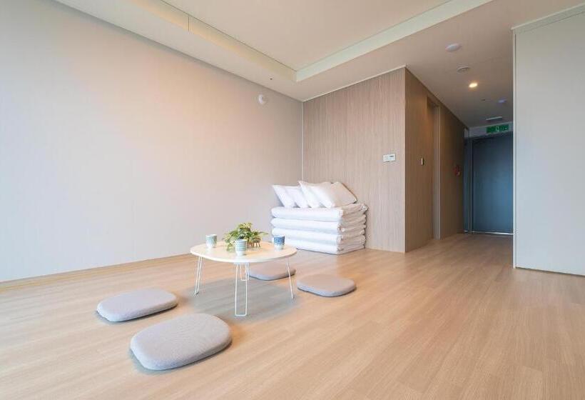 חדר דלוקס צדדי נוף לים, Sokcho I Park Suite Hotel & Residence
