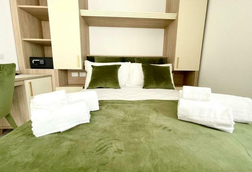 اتاق اکونومی, Grotta Saracena Resort