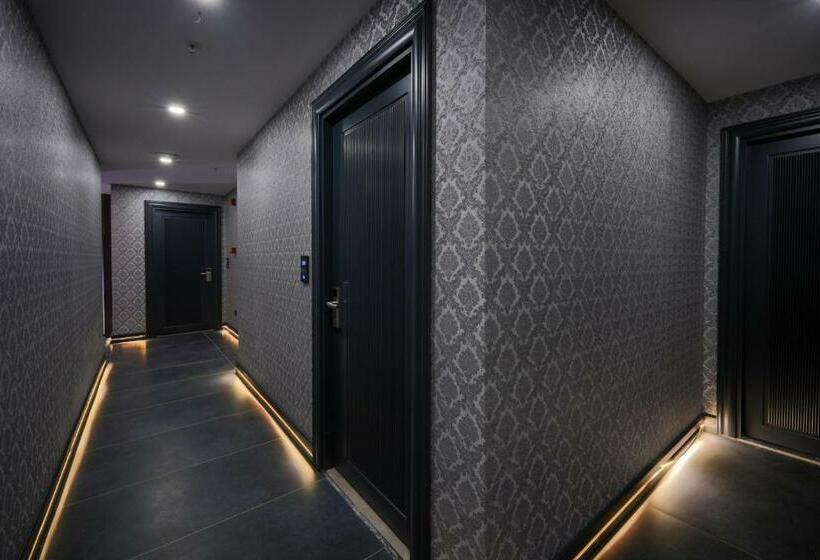 חדר סופריור, Kurucesme Business