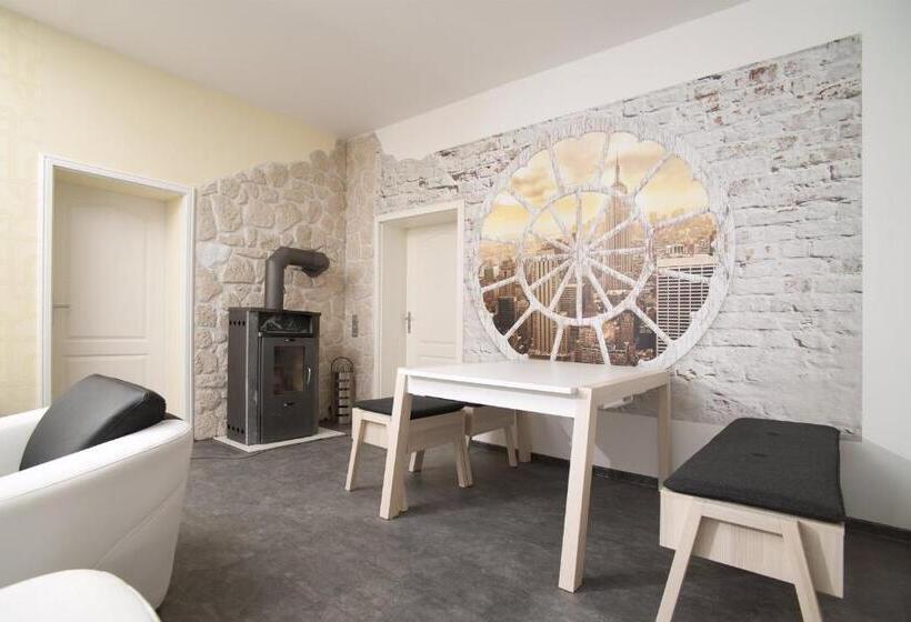 Люкс Повышенной Комфортности, Designpension Idyll Nr2 Hotel Garni