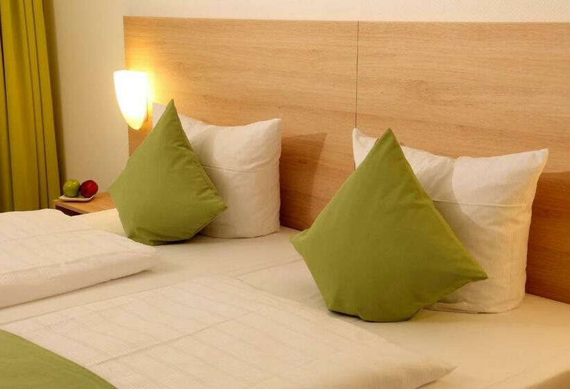 Quarto Estandar Individual, Ante Porta Das Stadt