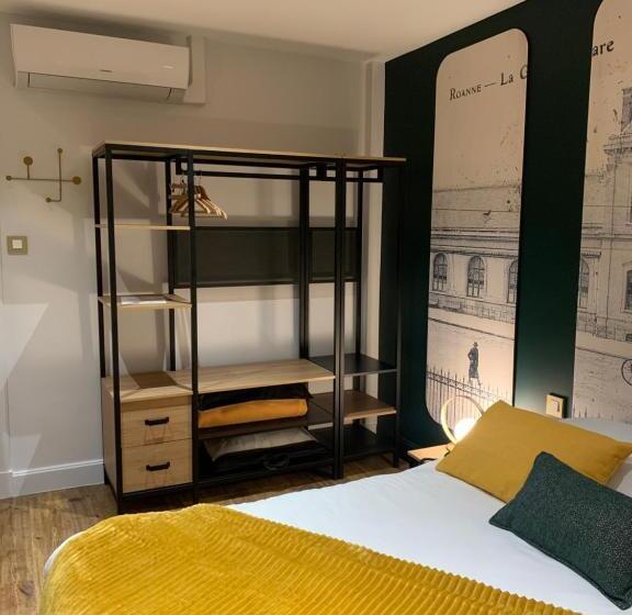 Классический Номер, Brit Hotel Roanne   Le Grand Hôtel