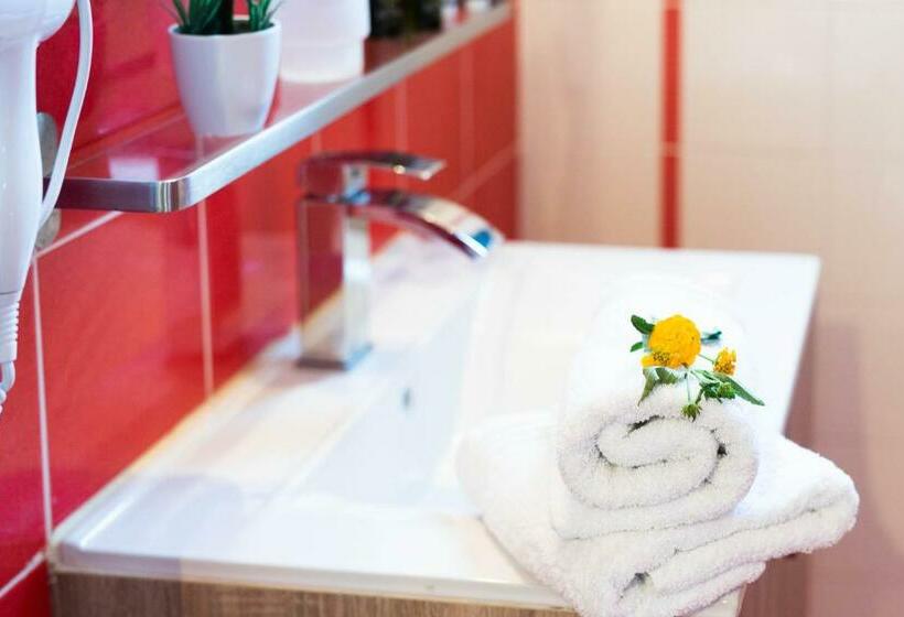 Huoneisto 1 Makuuhuone Merinäkymä, 3aktes Suites & Studios
