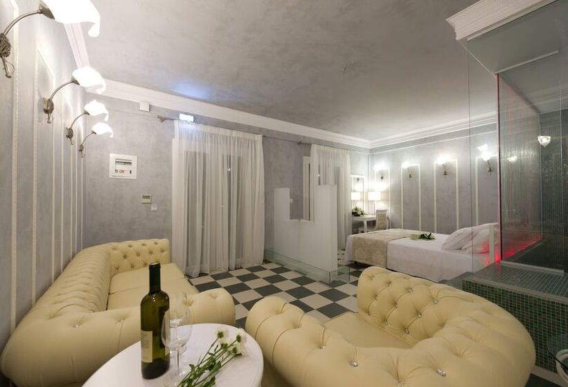 Superior Suite Sea View, Irida Boutique