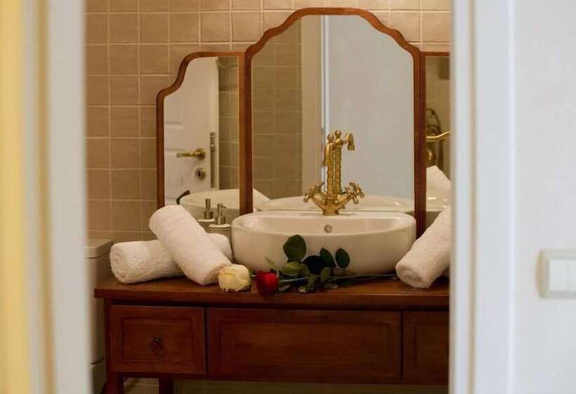 Senior Suite Sea View, Irida Boutique