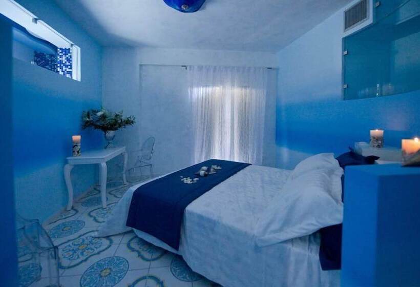 Люкс Сеньор Вид на Море, Irida Boutique