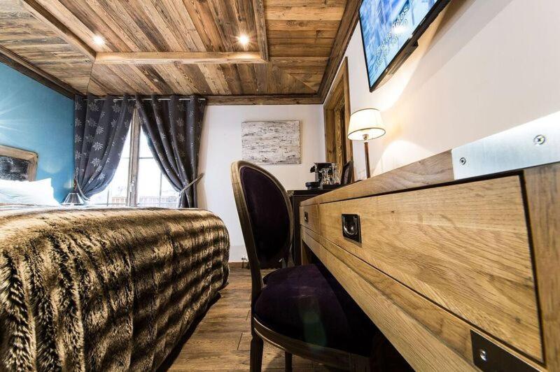 Номер Клуб, Le Chalet Blanc