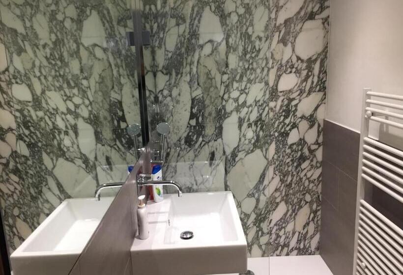 Quarto standard, The Luxury Inn