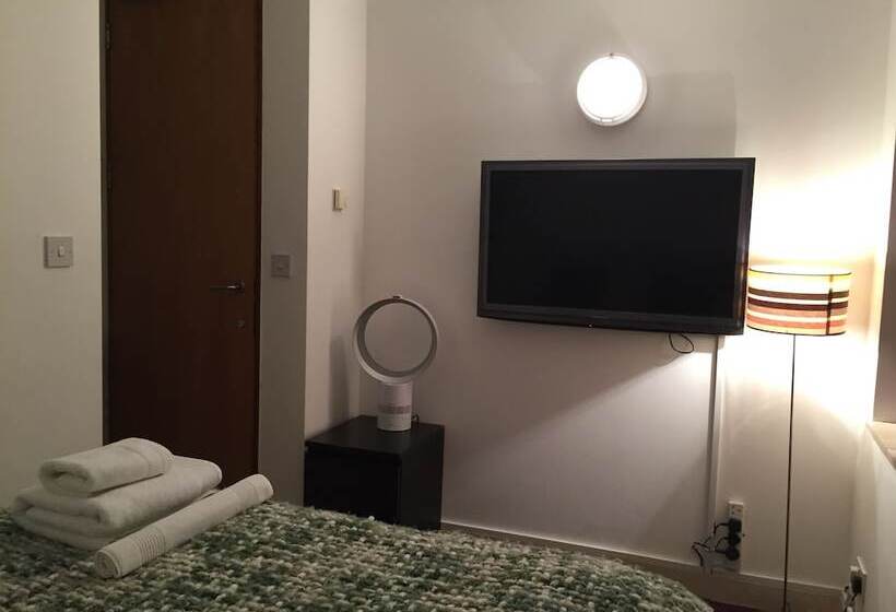 Quarto standard, The Luxury Inn