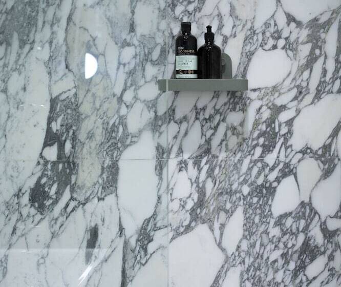 Quarto standard, The Luxury Inn
