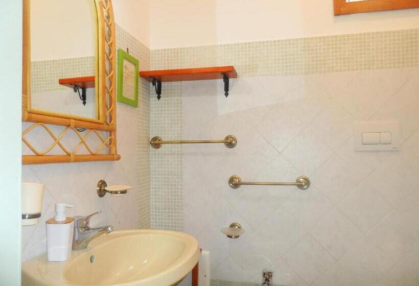 Трехместный Номер Классика, B&b Santa Venardia