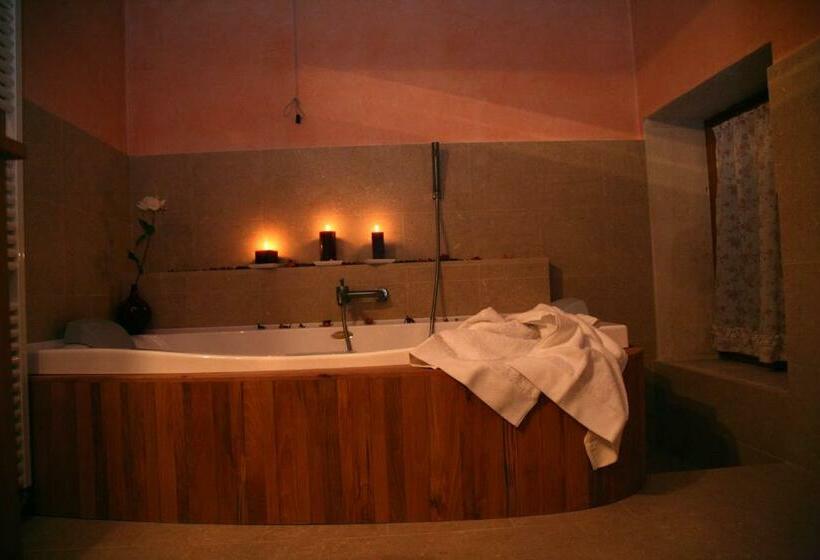 带按摩功能的小型套房, La Quiete Bed & Breakfast