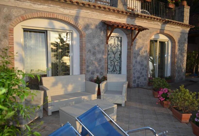Четырехместный Номер Стандарт Вид на Море, Le Ginestre Di Capri Bb & Holiday House