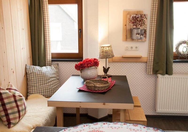 جناح, Pension Vitalis