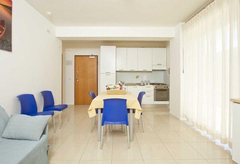 آپارتمان راحتی 1 خوابه, Residence I Delfini