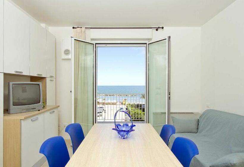 Апартаменты Comfort 2 Спальни, Residence I Delfini